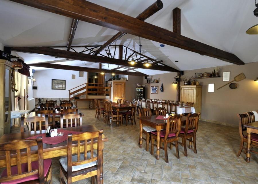 Pension U Vsech Certu Jicin Exterior foto