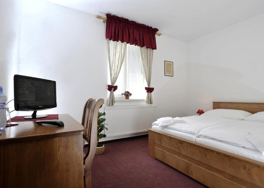 Pension U Vsech Certu Jicin Quarto foto