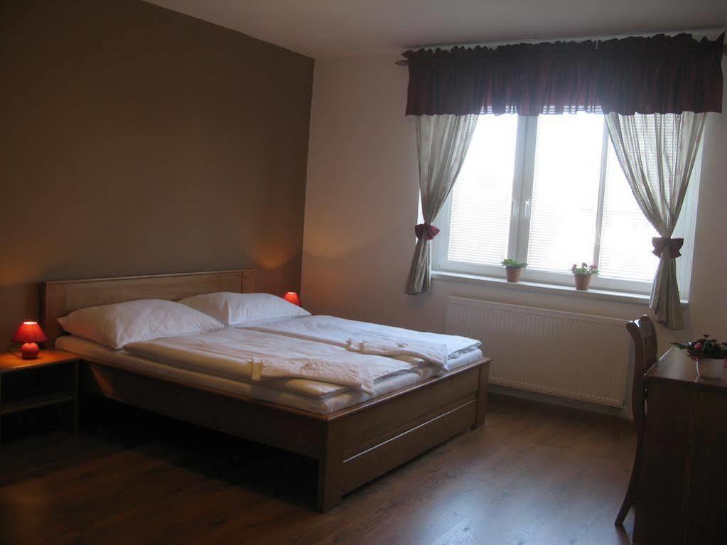 Pension U Vsech Certu Jicin Exterior foto